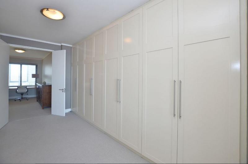 2 Bedroom Property for Sale in Bloubergstrand Western Cape